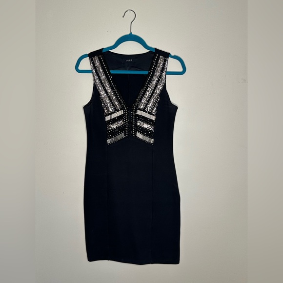 Luna Size M Beaded sleeveless black dress - Picture 1 of 2